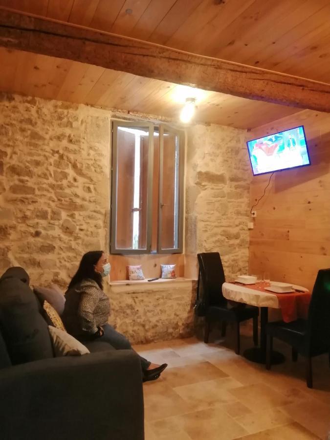 Studio Au Centre Ville De カルカソンヌ エクステリア 写真
